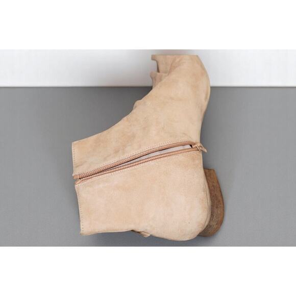 Anthropologie Camel Suede Ruffle Booties – Women’s Size 38 | Boho Western Ankle - Picture 9 of 11